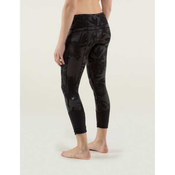 Lululemon Practice Daily Crop Leggings Women's Size 6 Brisk Bloom Black Soot - Picture 3 of 14